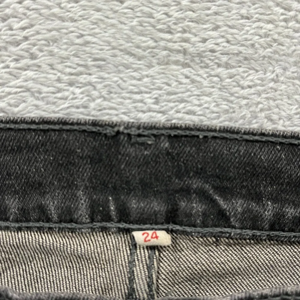 Levis Premium Jeans Women 24 Button Fly Raw Hem Ankle Grunge Goth Y2K Streetwear